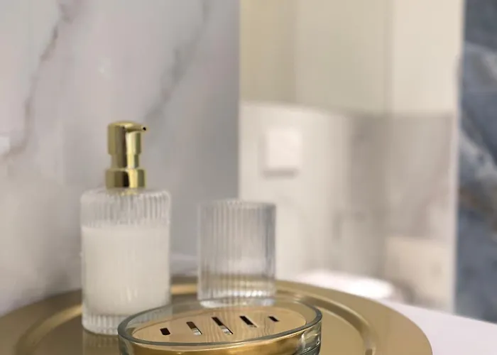 La Chartreuse Luxury - Manu Maison *