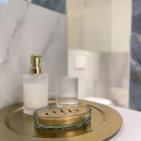 La Chartreuse Luxury - Manu Maison *