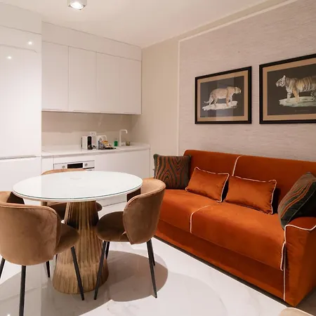 La Chartreuse Luxury Apartamento Parma